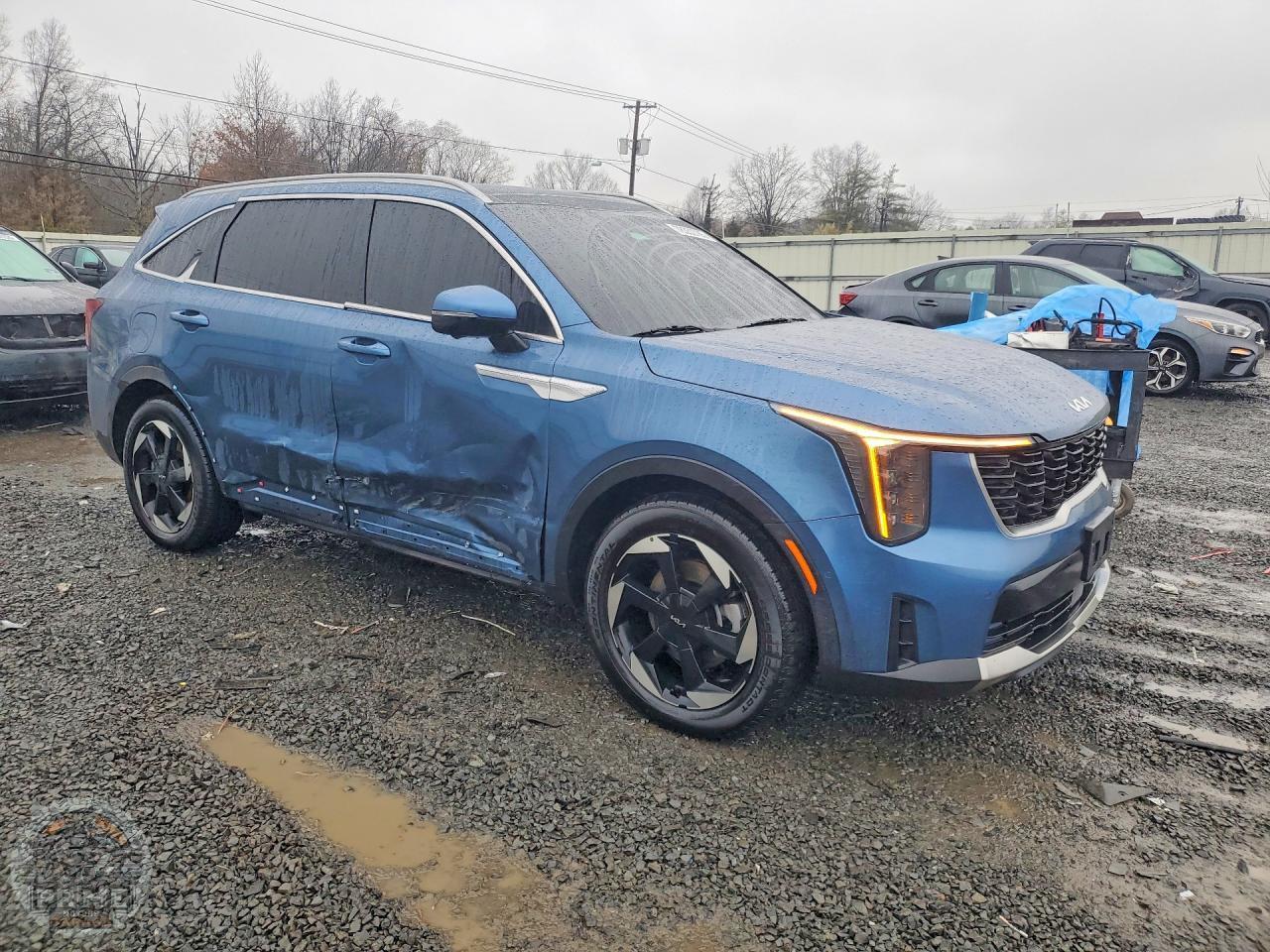 2025 KIA SORENTO — фото 4