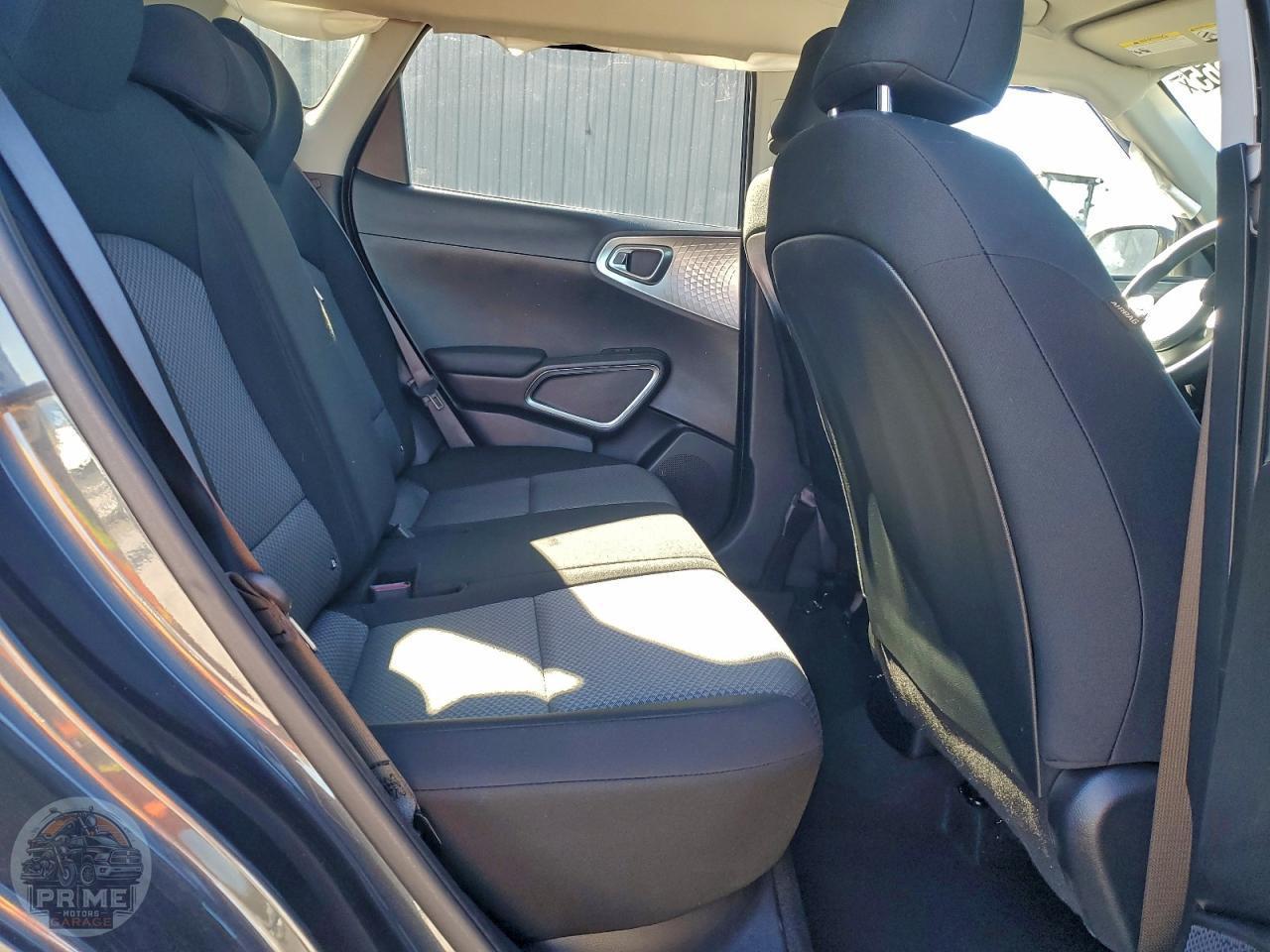 2025 KIA SOUL — фото 10