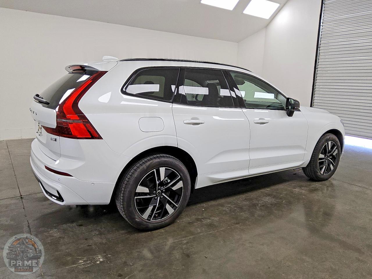 2026 VOLVO XC60 — фото 3