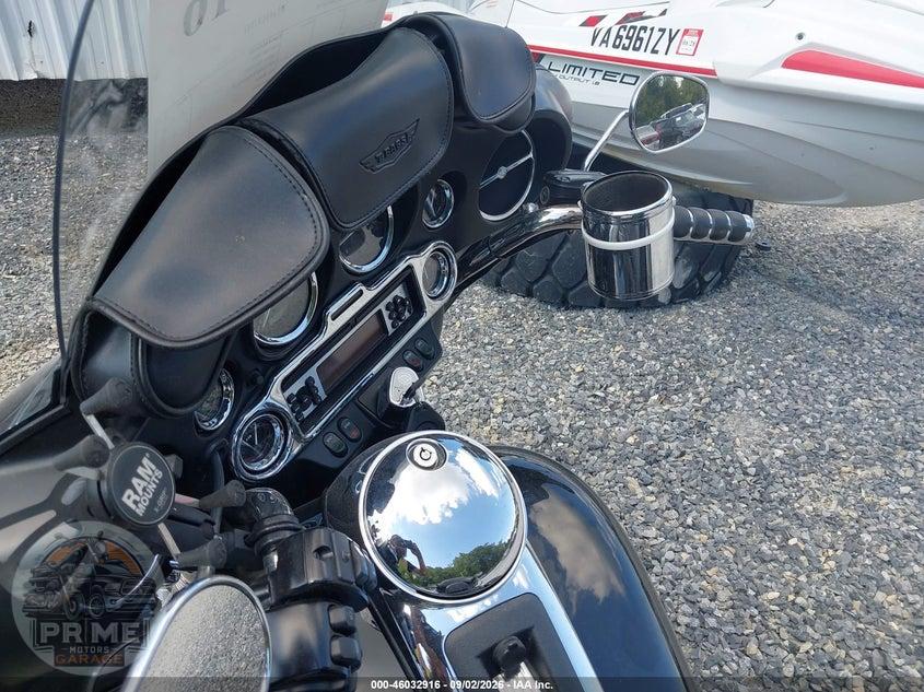 2012 HARLEY-DAVIDSON FLHTCUTG (TRI GLIDE ULTRA CLASSIC) TRI GLIDE ULTRA CLASSIC — фото 12
