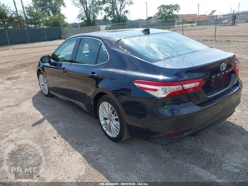 2019 TOYOTA CAMRY XLE — фото 3
