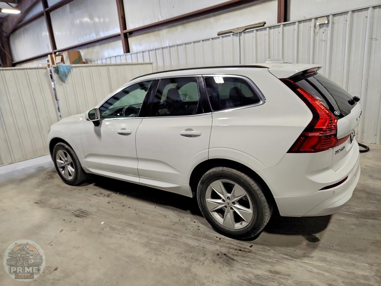 2022 VOLVO XC60 — фото 2