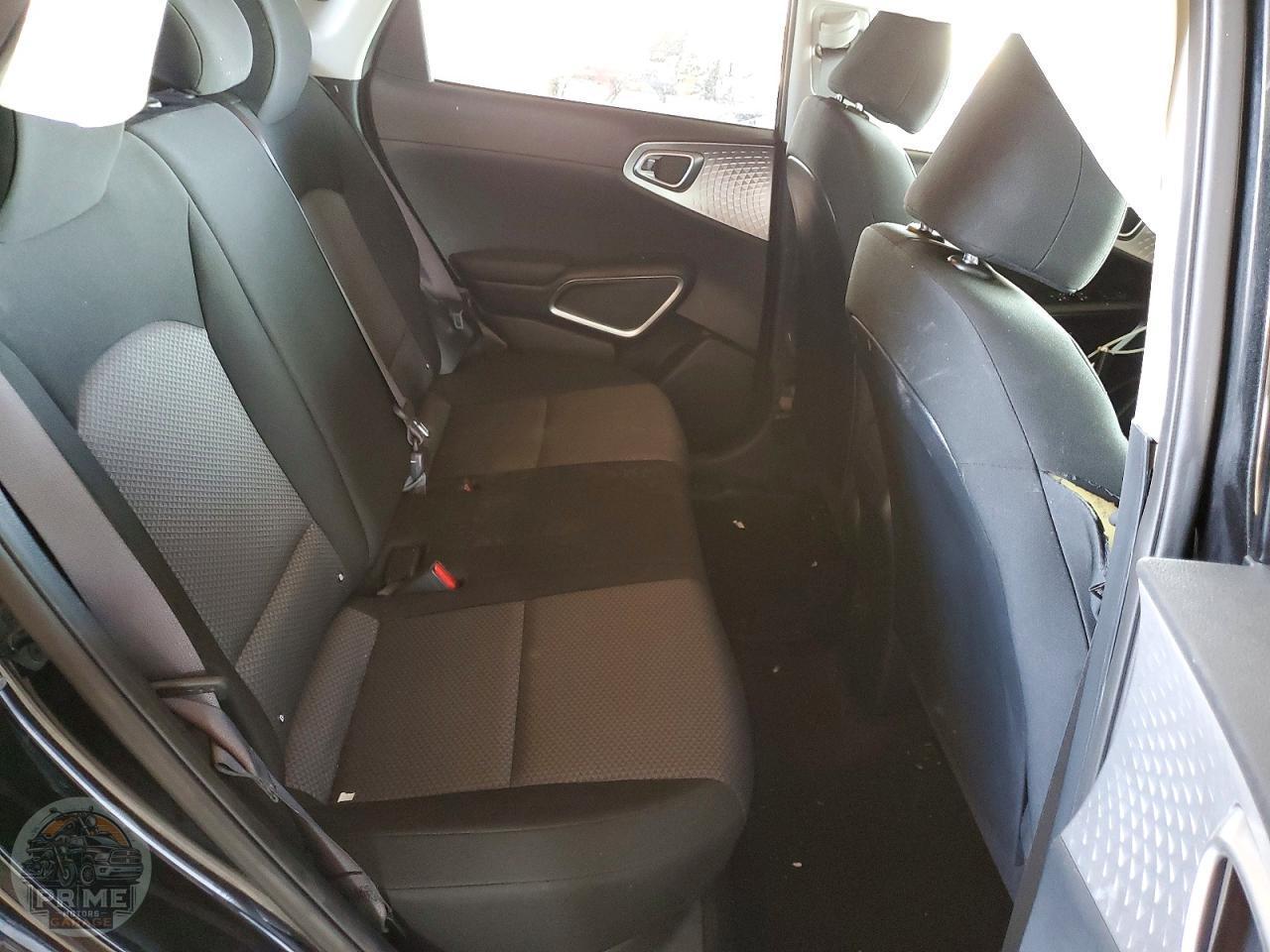 2025 KIA SOUL — фото 10