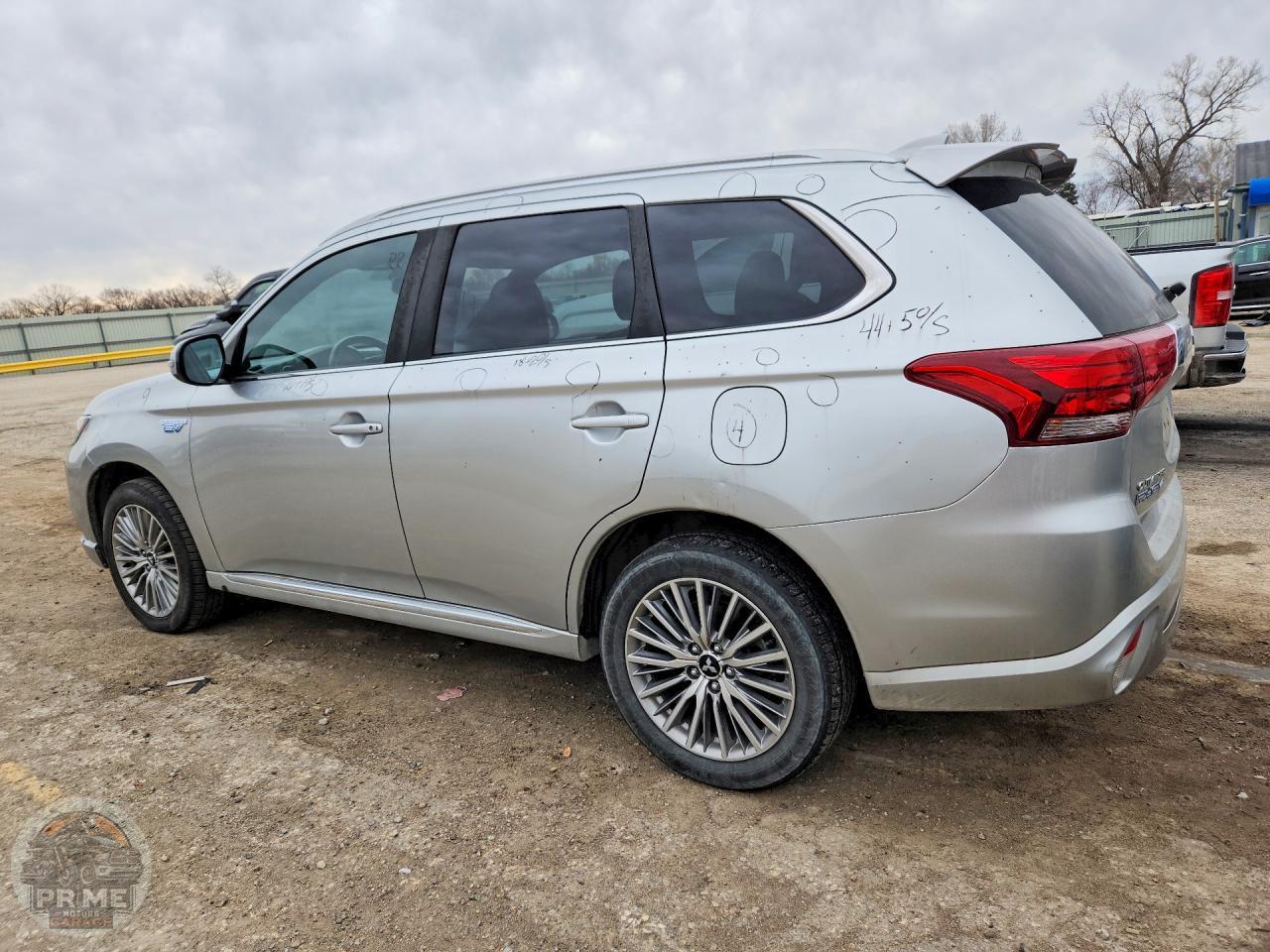 2022 MITSUBISHI OUTLANDER — фото 2