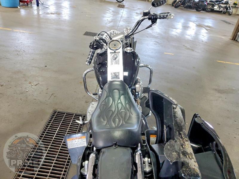 2006 HARLEY-DAVIDSON FLHRCI (ROAD KING CLASSIC) — фото 6