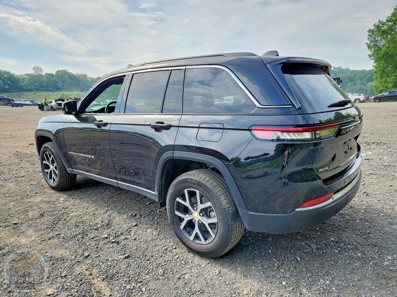 2024 JEEP GRAND CHEROKEE — фото 2