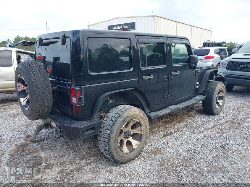 2015 JEEP WRANGLER UNLIMITED SAHARA — фото 4