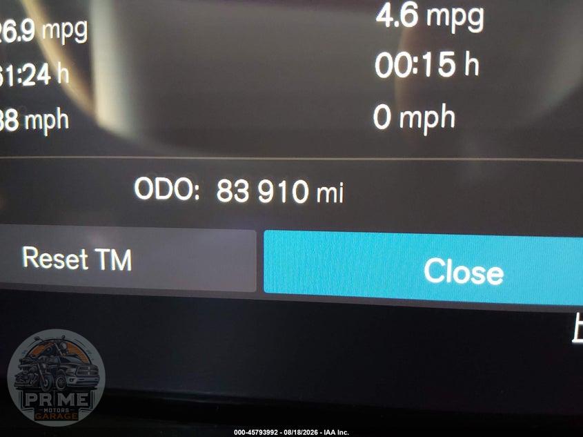 2024 VOLVO XC60 B5 PLUS DARK THEME — фото 15