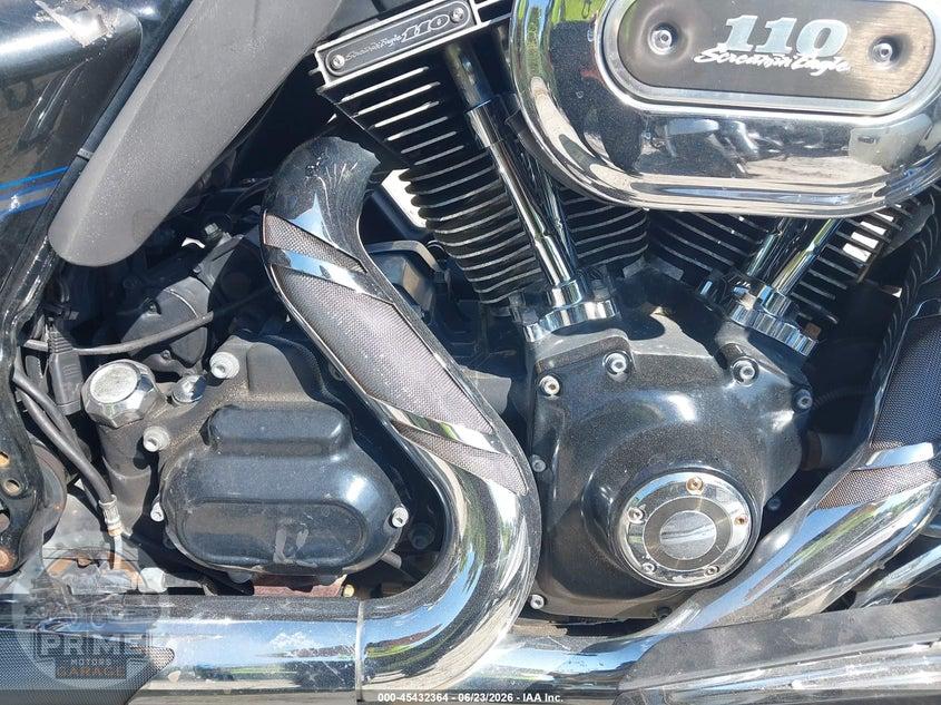 2013 HARLEY-DAVIDSON FLHTCUSE (CVO ULTRA CLASSIC SCREAMIN EAGLE) CVO ULTRA ELECGLIDE/ANNIV — фото 8