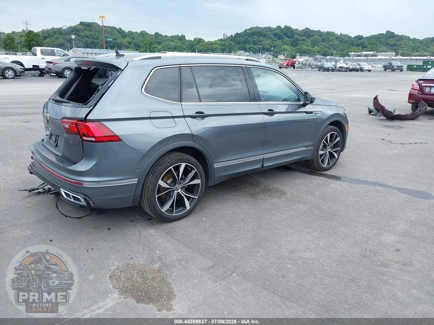 2022 VOLKSWAGEN TIGUAN 2.0T SEL R-LINE — фото 4