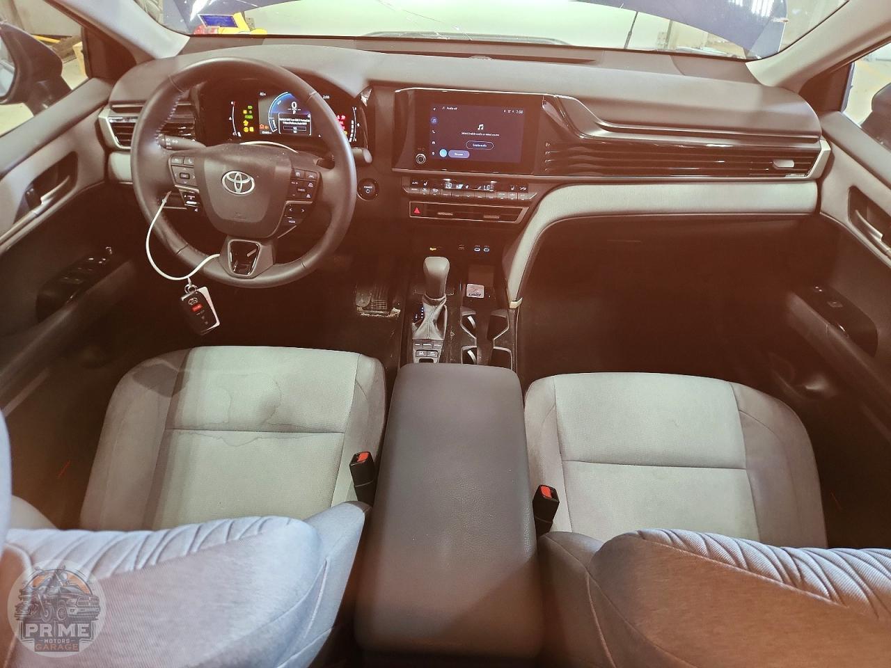 2025 TOYOTA CAMRY — фото 7
