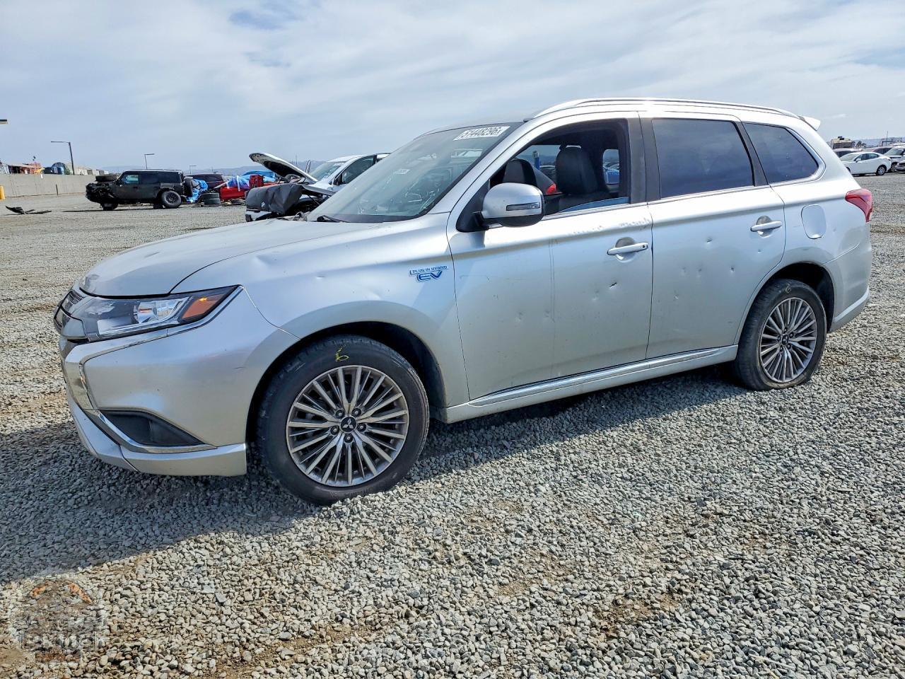 2020 MITSUBISHI OUTLANDER — фото 1