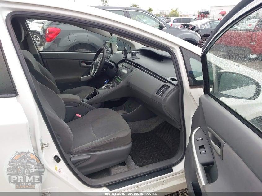 2011 TOYOTA PRIUS TWO — фото 5
