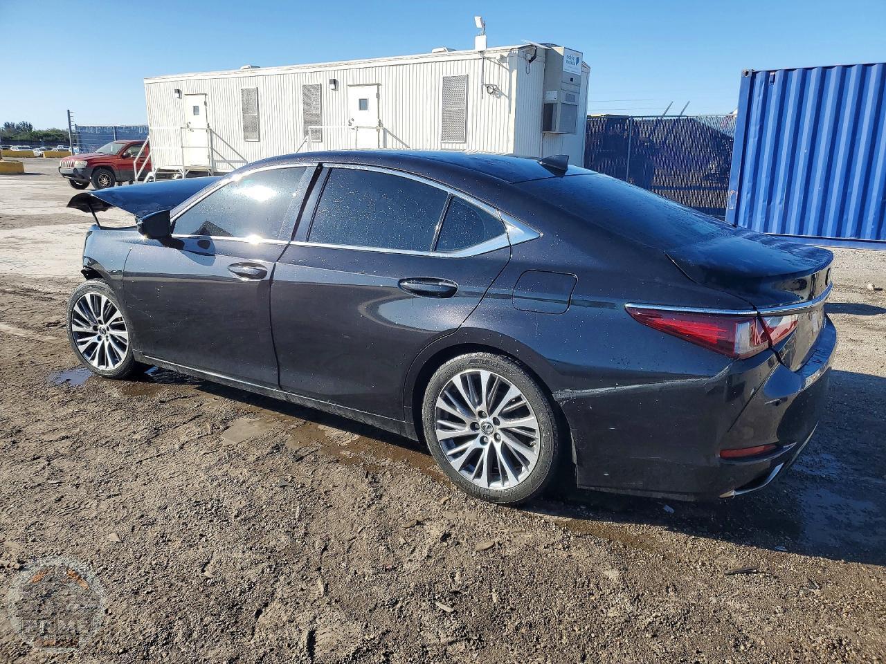 2021 LEXUS ES — фото 2