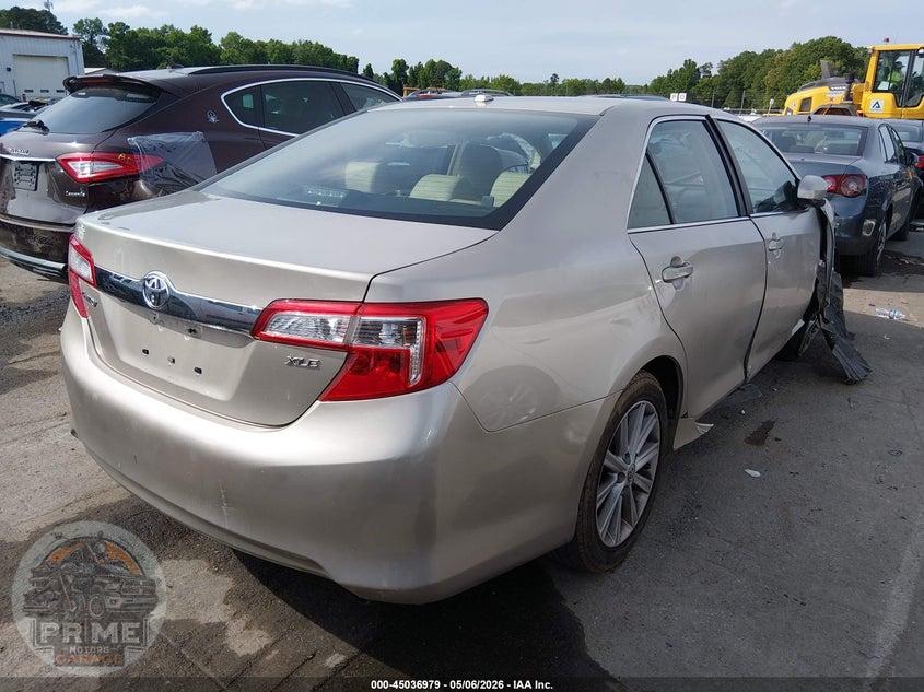 2014 TOYOTA CAMRY XLE — фото 4