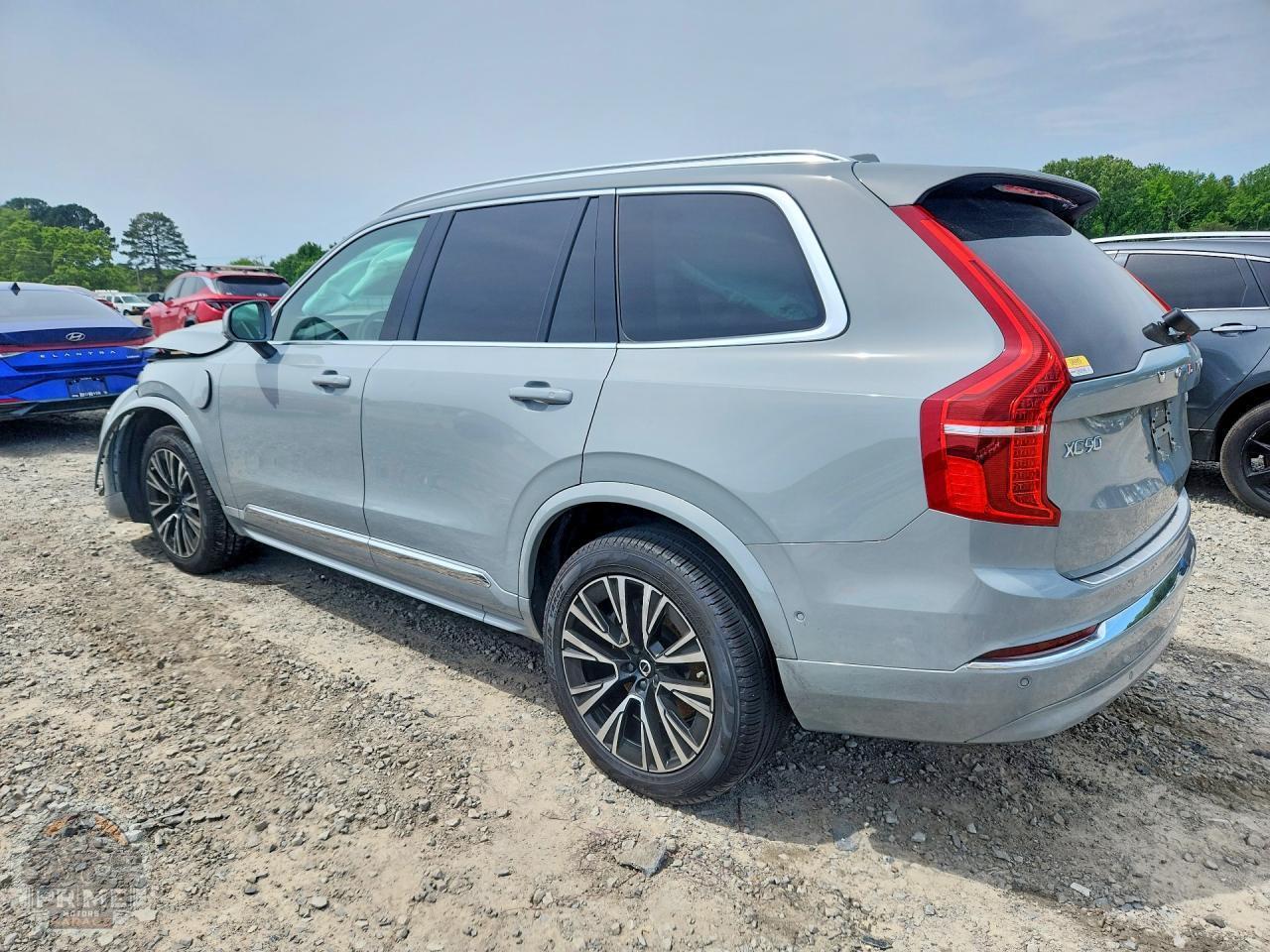 2025 VOLVO XC90 — фото 2