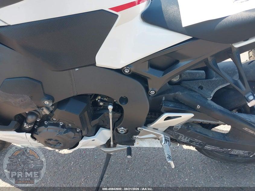 2026 HONDA CBR1000 RR — фото 9