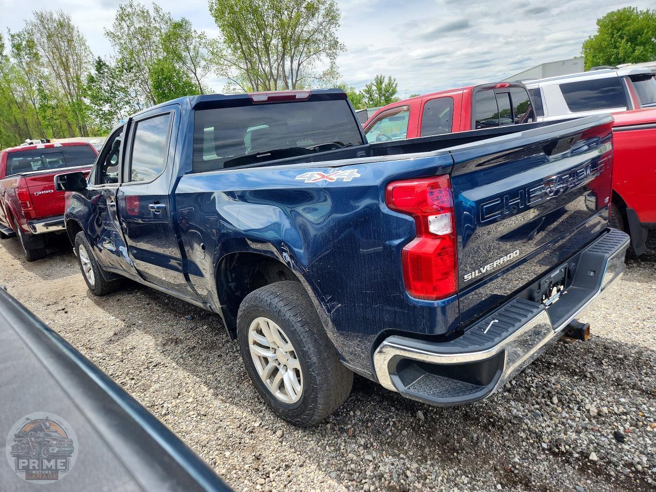 2021 CHEVROLET SILVERADO — фото 2
