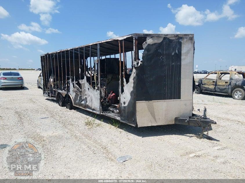 2016 DIAMOND TRAILERS INC 24' ENCLOSED TRAILER — фото 1