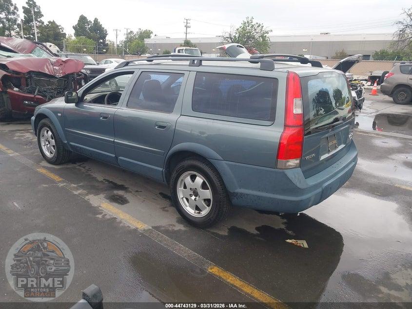 2002 VOLVO V70 XC — фото 3