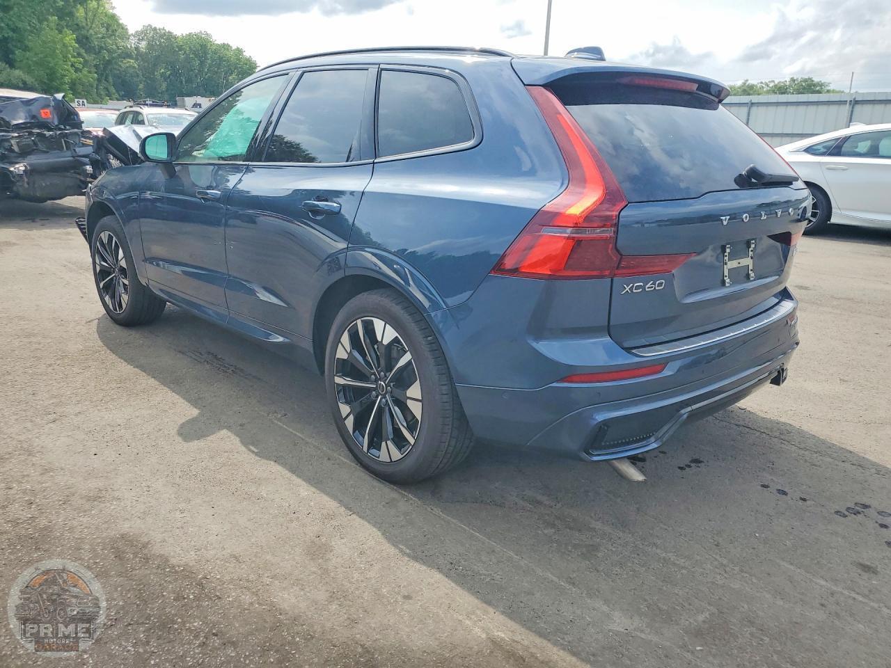 2026 VOLVO XC60 — фото 2