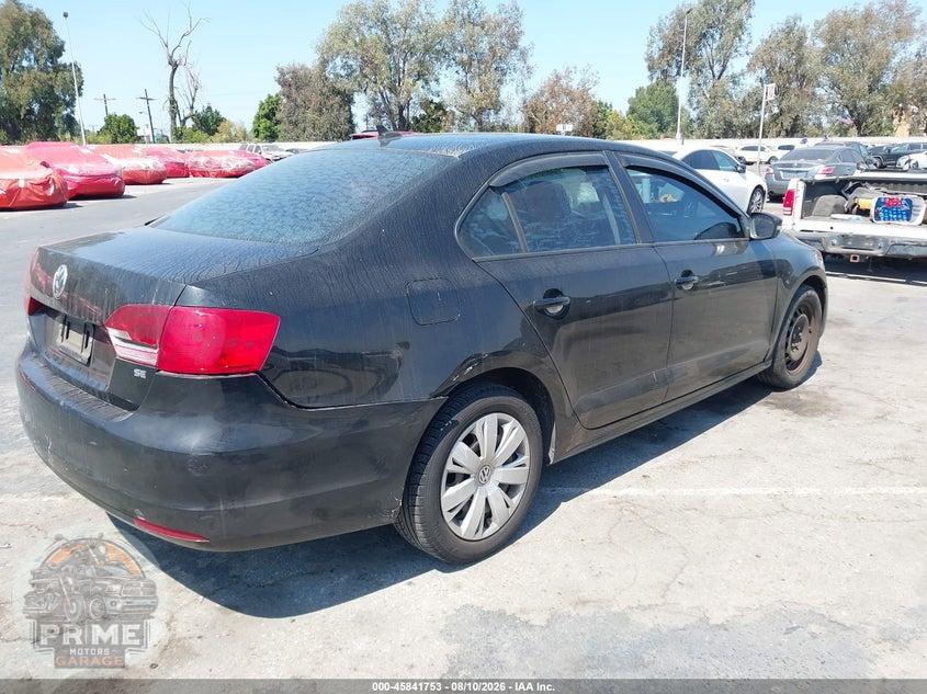 2014 VOLKSWAGEN JETTA 1.8T SE — фото 4