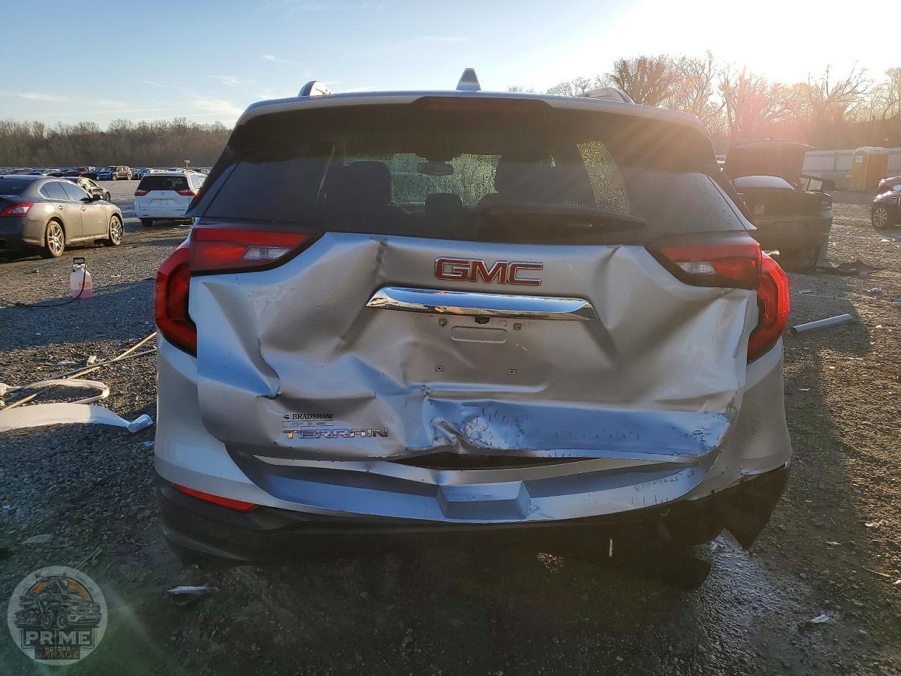 2020 GMC TERRAIN — фото 10