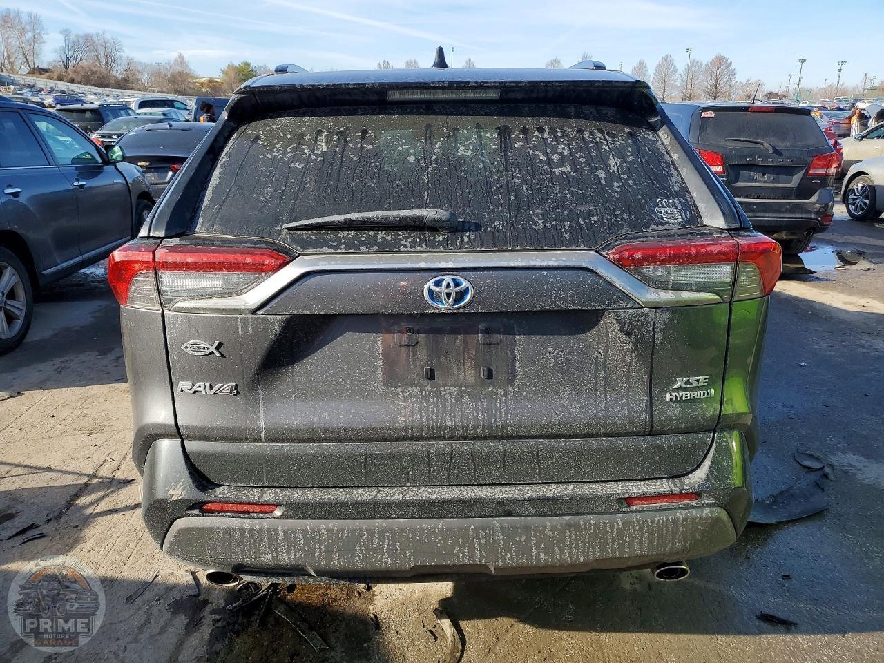 2021 TOYOTA RAV4 — фото 6