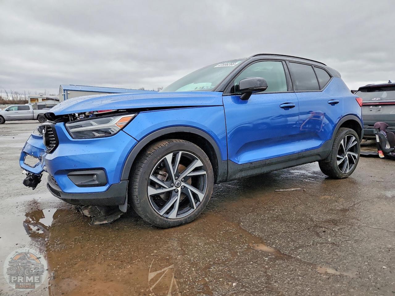 2020 VOLVO XC40 — фото 1