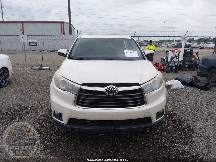 2015 TOYOTA HIGHLANDER XLE V6 — фото 13
