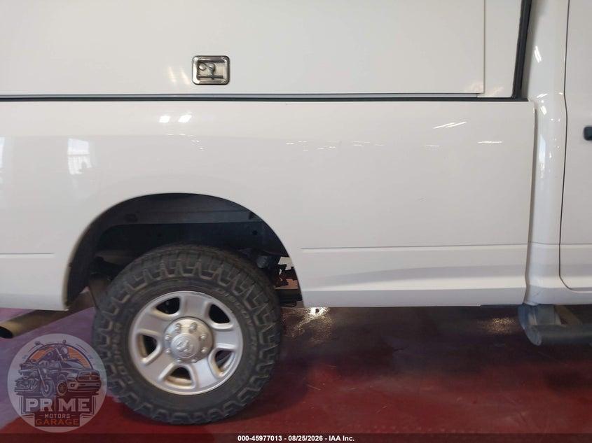 2018 RAM 3500 TRADESMAN  4X4 8' BOX — фото 14