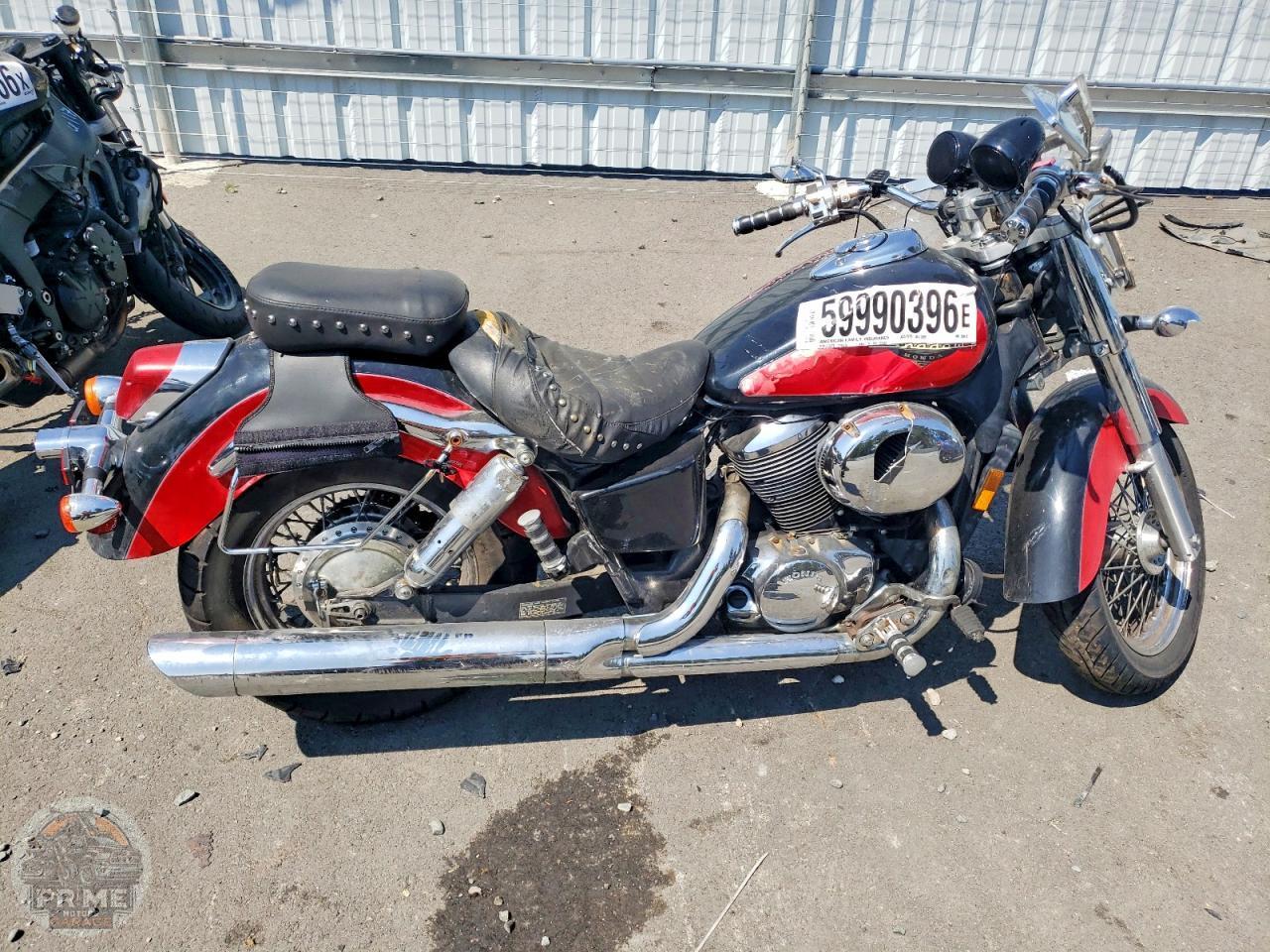 2000 HONDA VT750 — фото 1