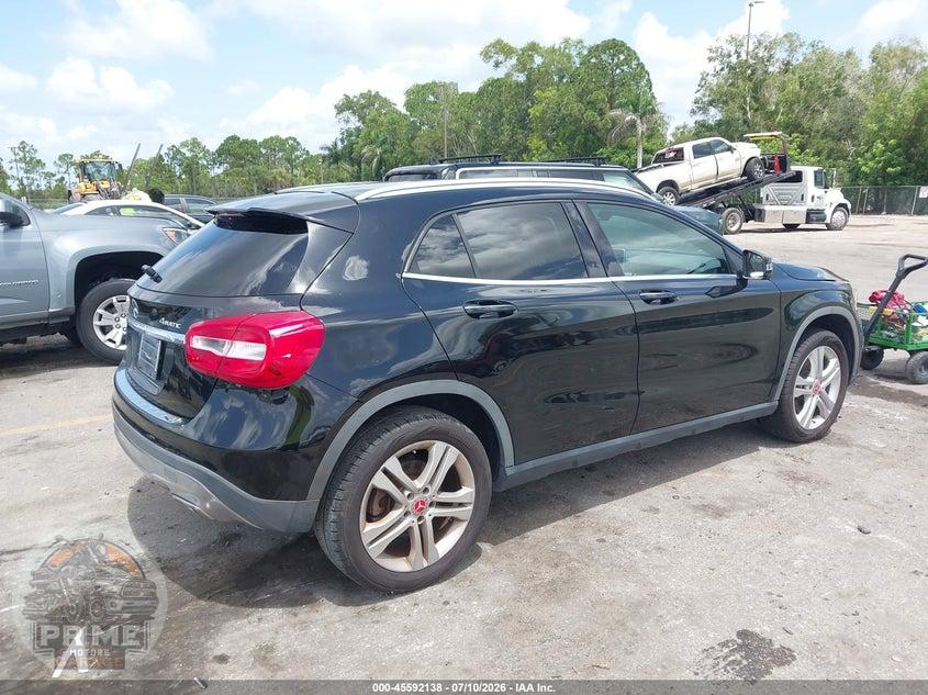 2016 MERCEDES-BENZ GLA 250 4MATIC — фото 4