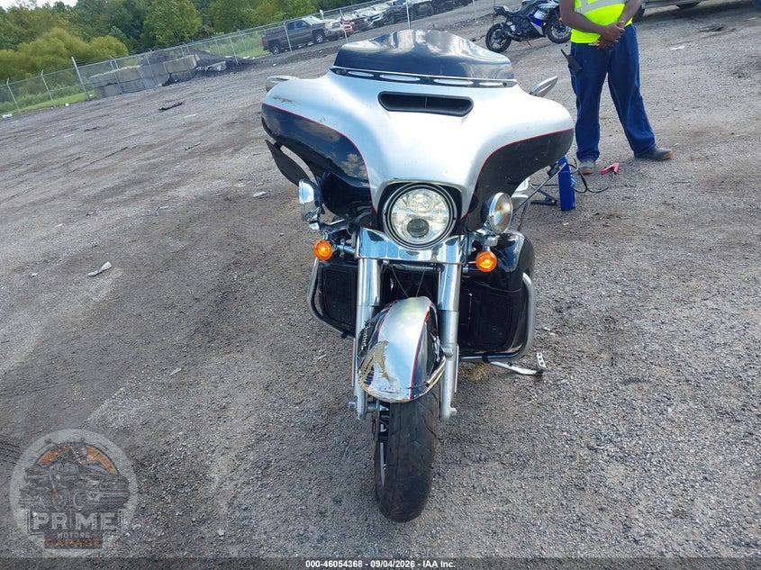 2015 HARLEY-DAVIDSON FLHTKL (ULTRA LIMITED LOW) ULTRA LIMITED LOW — фото 5