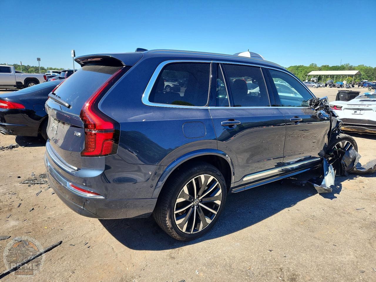 2025 VOLVO XC90 — фото 3