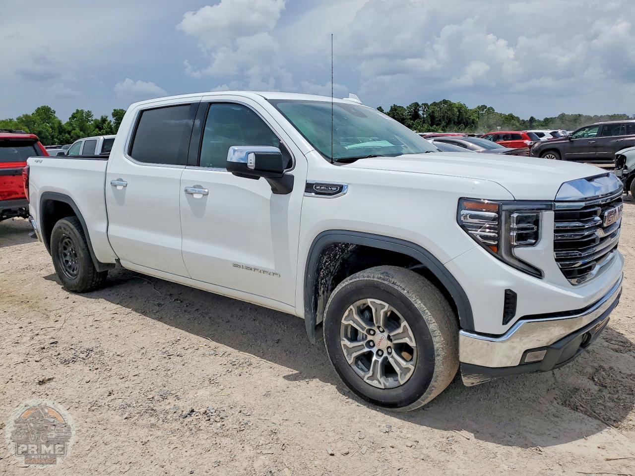 2025 GMC SIERRA — фото 4