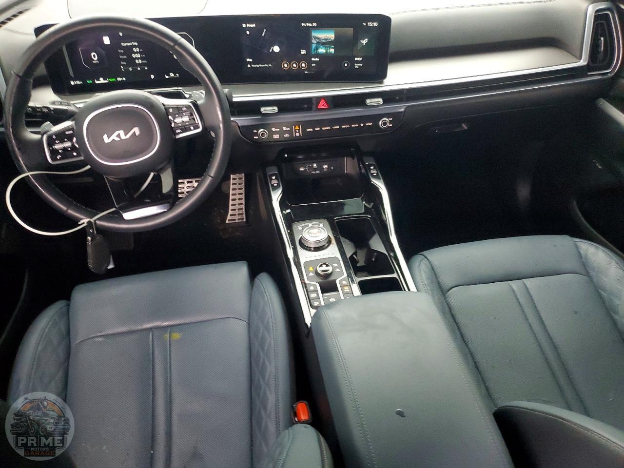 2025 KIA SORENTO — фото 8