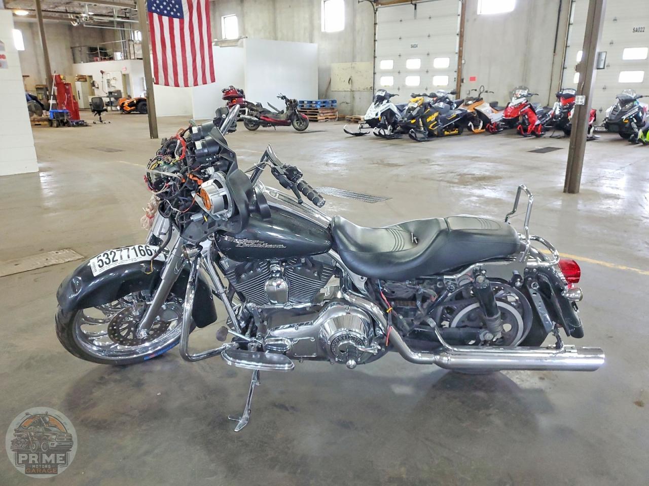 2006 HARLEY-DAVIDSON FLHXI (STREET GLIDE) — фото 4