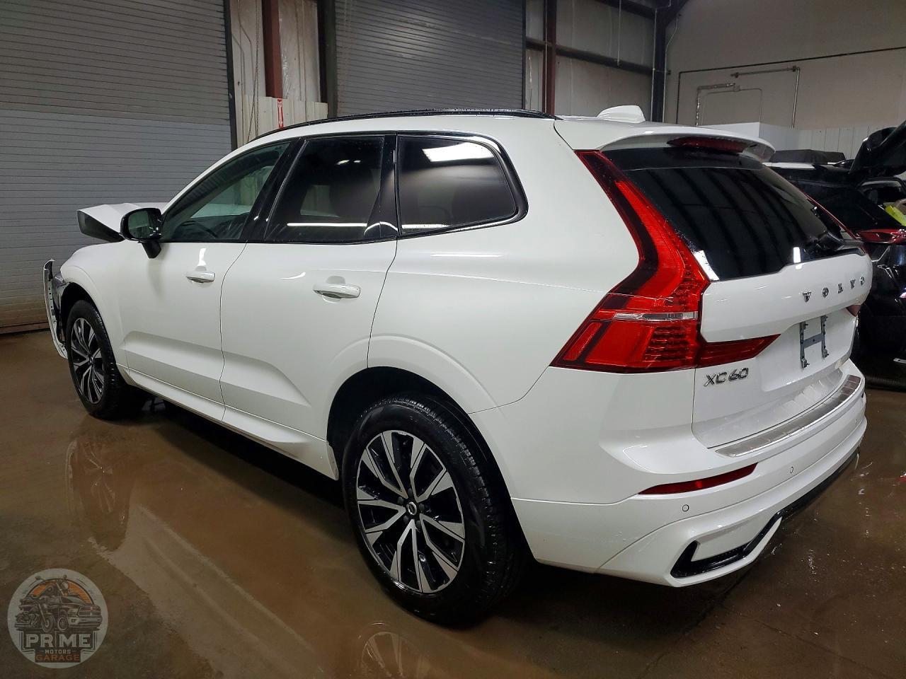 2025 VOLVO XC60 — фото 2