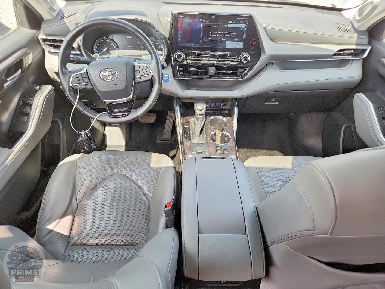 2021 TOYOTA HIGHLANDER — фото 8