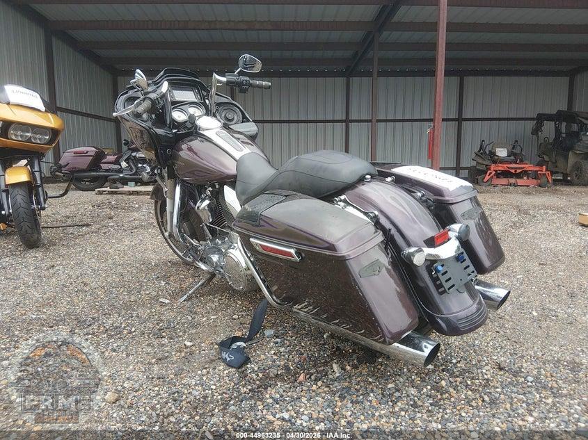 2017 HARLEY-DAVIDSON FLTRXS (ROAD GLIDE SPECIAL) ROAD GLIDE SPECIAL — фото 3