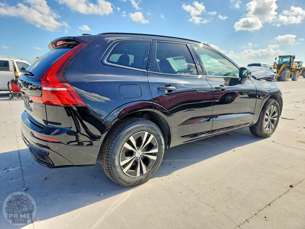 2025 VOLVO XC60 — фото 3