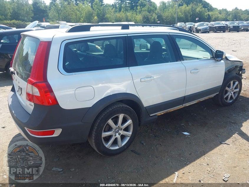 2011 VOLVO XC70 3.2L — фото 4