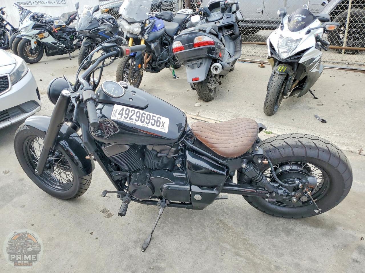 2015 HONDA VT750 — фото 3