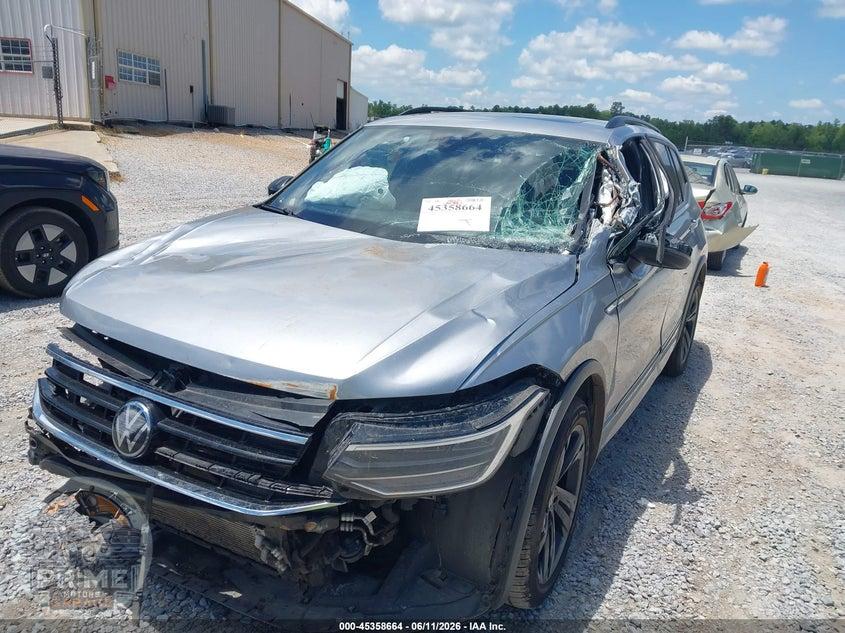 2023 VOLKSWAGEN TIGUAN 2.0T SE R-LINE BLACK — фото 6