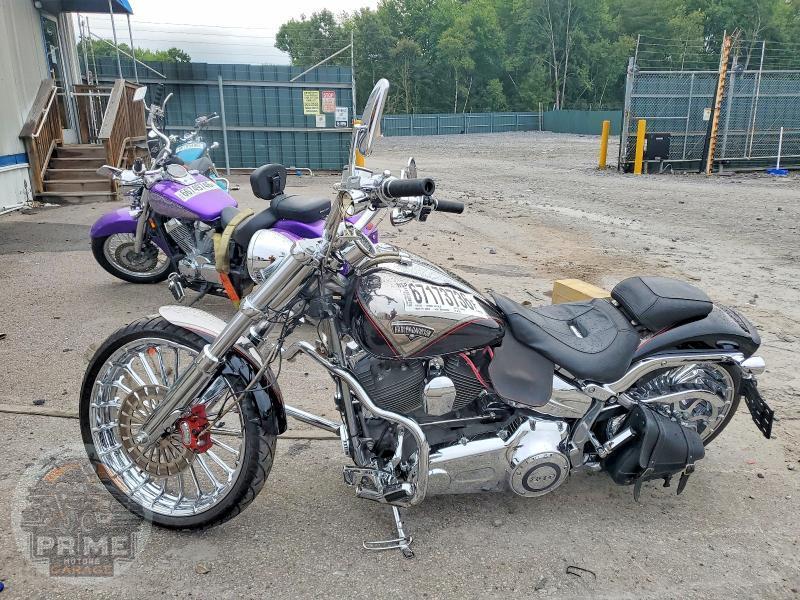 2013 HARLEY-DAVIDSON FXSBSE (CVO BREAKOUT) — фото 3