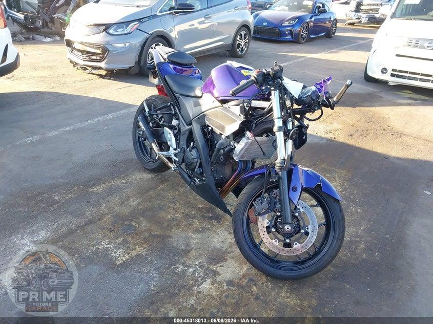 2018 YAMAHA YZFR3 A — фото 1