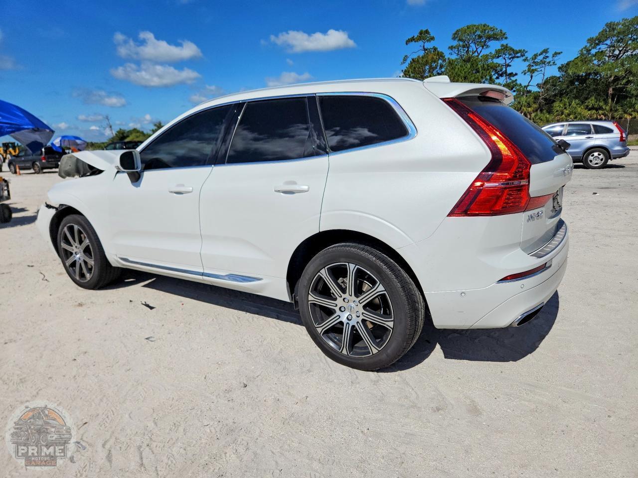 2021 VOLVO XC60 — фото 2