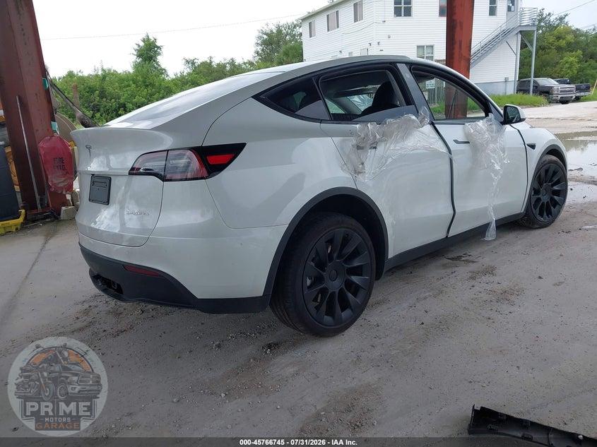 2023 TESLA MODEL Y AWD/LONG RANGE DUAL MOTOR ALL-WHEEL DRIVE — фото 4