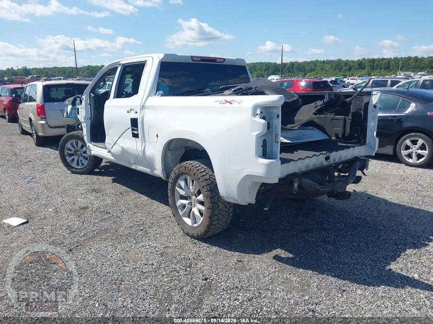 2023 CHEVROLET SILVERADO 1500 4WD  SHORT BED CUSTOM — фото 3